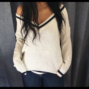 Oversized v sweater